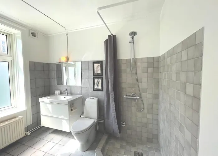 2 Bedroom Apartment In Trendy Area